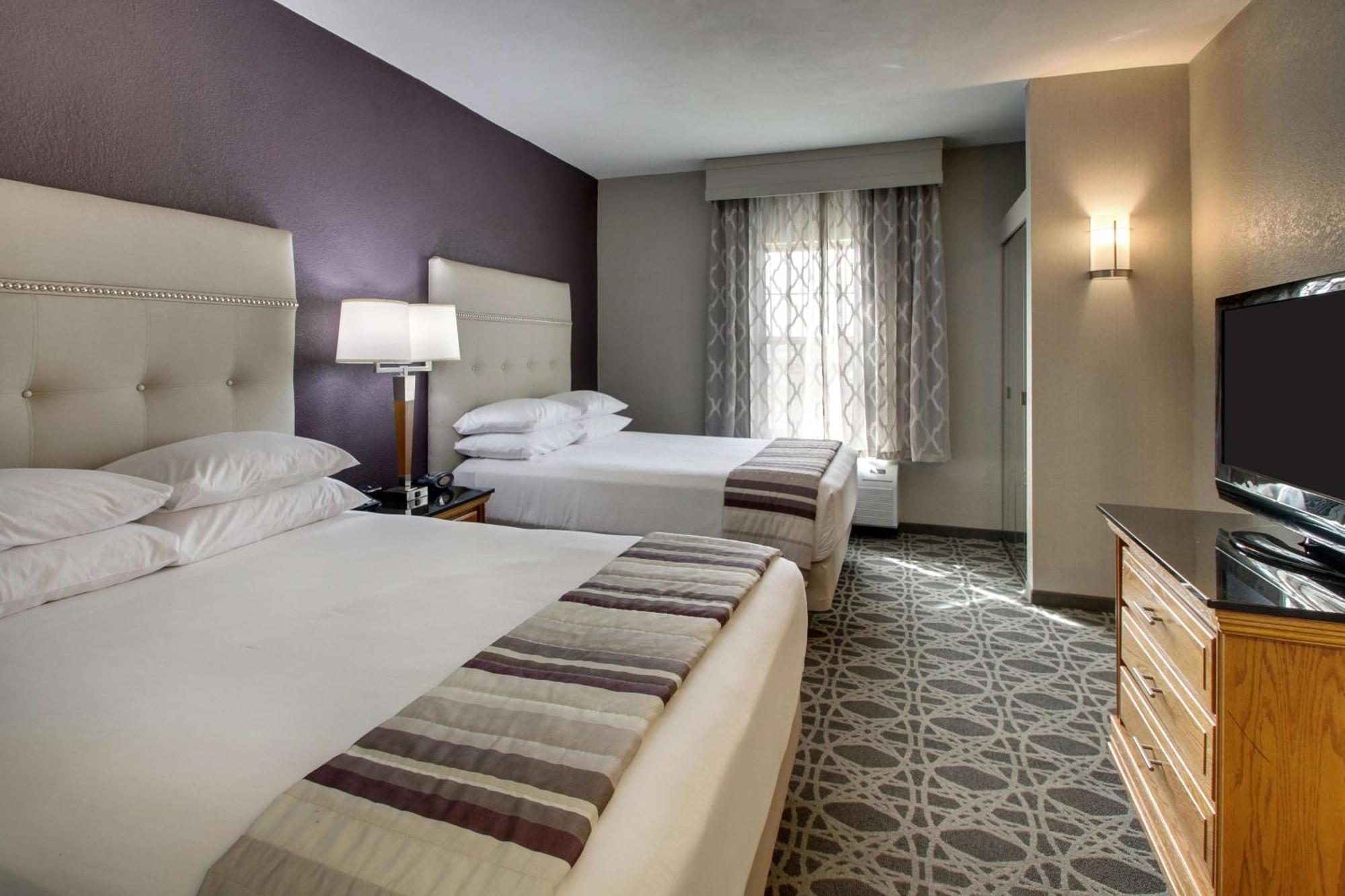 Drury Inn&suites North Hotel 3*
