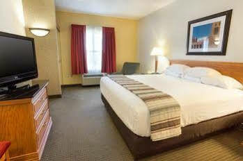 Hotel Drury Inn&suites North